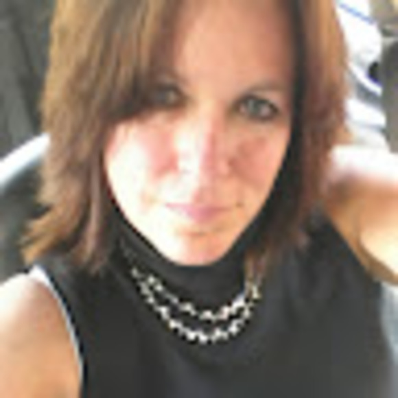 Meet your Posher, Pam - Picture 1 of 1